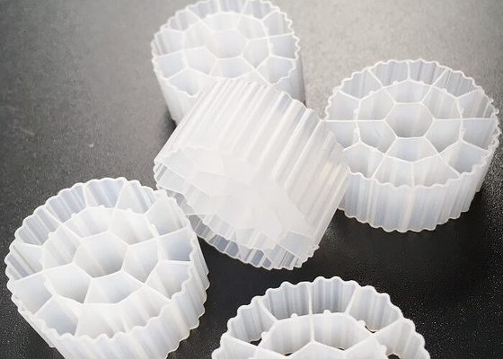 comprar Proceso de células activas Medios MBBR de plástico HDPE de color blanco para SBR online manufacture