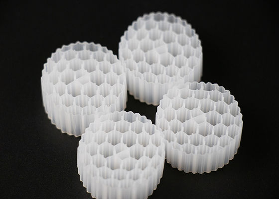 comprar Color blanco Hdpe Material 38 agujeros MBBR portador virgen PE online manufacture