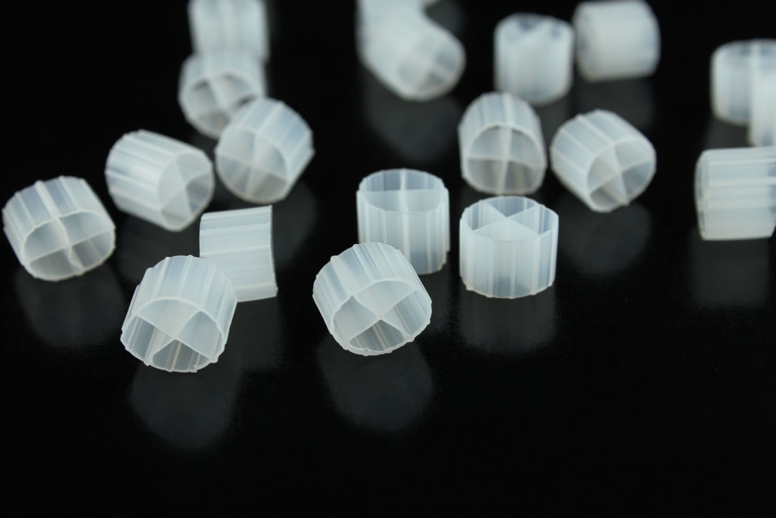 11*7mm Color natural y material virgen de HDPE MBBR Biofilm Carrier Manufacturer