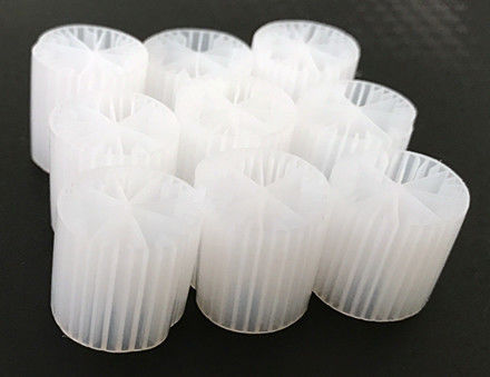 Medios de filtro MBBR para tanques anaeróbicos de tamaño 15*15 mm, de color blanco y material virgen HDPE