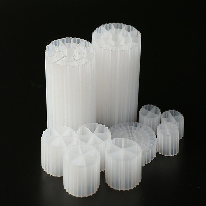 MBBR biopipe Color blanco y material HDPE K3 Filtro de medios Resistencia a los golpes y buena superficie si es k1 filtro de estanque