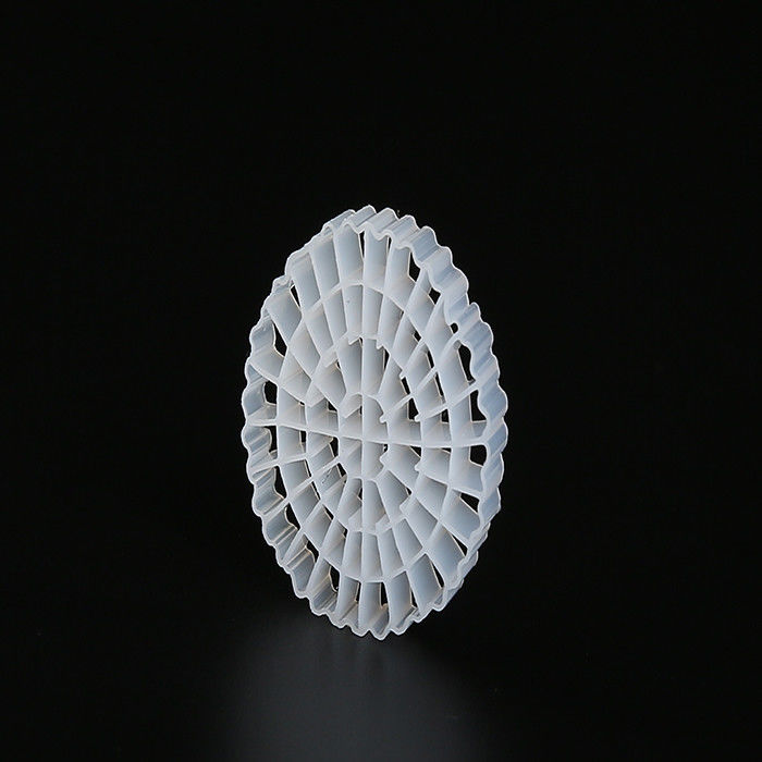 25*4mm PE64 K5 MBBR Bio Media K5 Color blanco y material virgen de HDPE para el sistema RAS