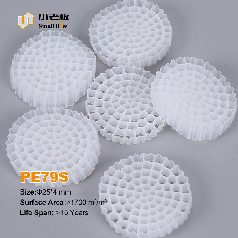 Material virgen de HDPE Mbbr Bio Media K5 Color blanco para el equipo de Ifas Medios de filtro
