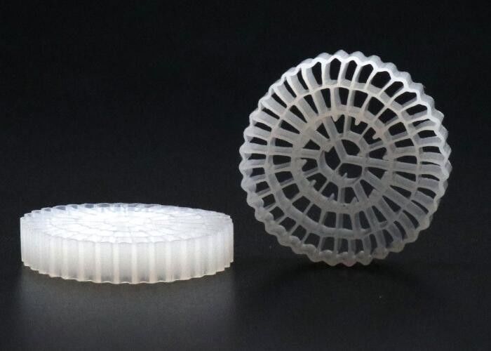 Crecimiento de la película biológica Medios de microfiltración rápidos K1 25 * 10 mm cualquier colorido HDPE Kaldnes