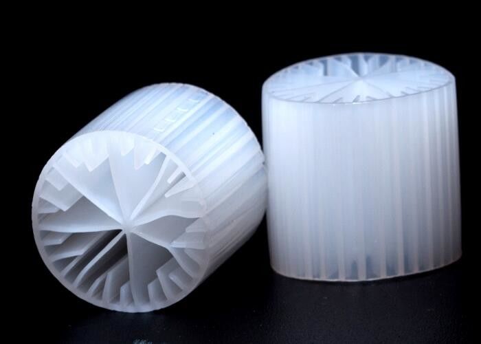 Material virgen de HDPE MBBR biopipe Medios de filtro para el tanque anaeróbico 15*15mm Tamaño