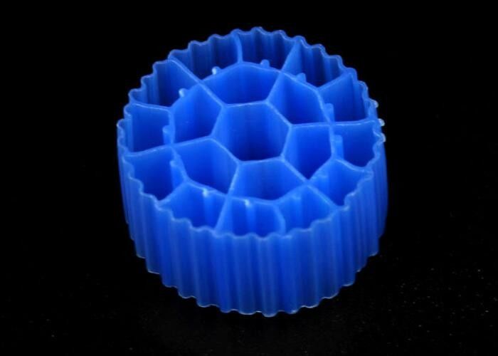 Medios de filtro de plástico MBBR Biocell BIO Balls para resistencia a los golpes RAS
