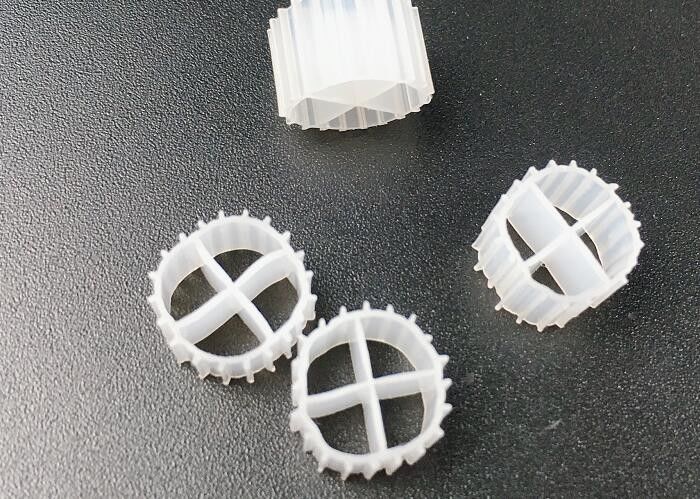 Tanque anaeróbico Amigo del medio ambiente MBBR Filtro portador Medios flotantes para granjas de camarones