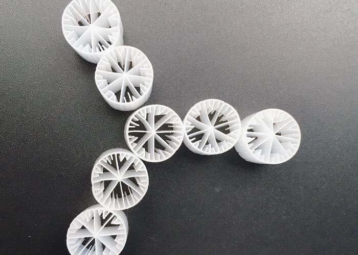 Biocelulas rojas Biobollas de filtro Medios Eco amigable Tratamiento de agua industrial