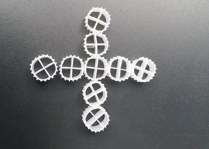 Buena resistencia a los impactos Koi Medios flotantes de filtro cama móvil biofiltro autolimpieza