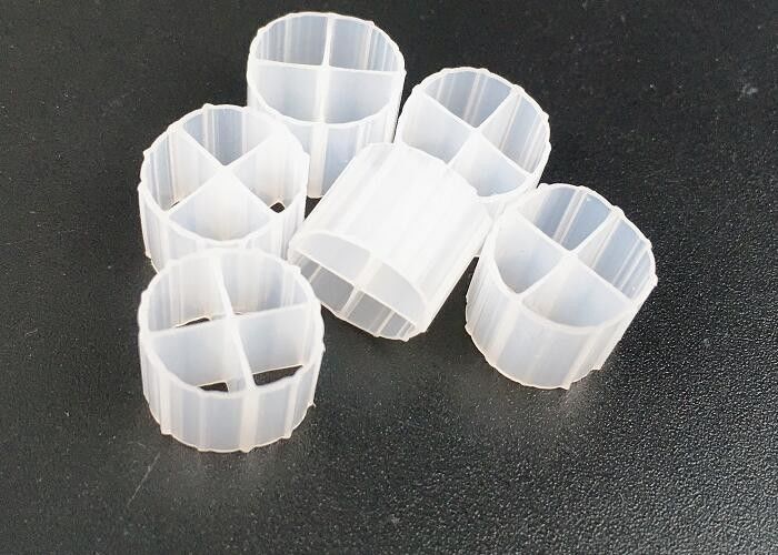 mbbr medio biológico flotante de plástico para el tratamiento de aguas residuales de estanque de koi hecho de hdpe
