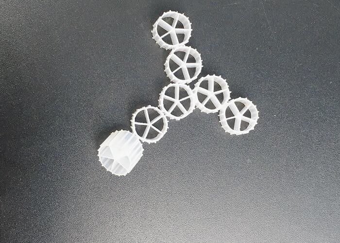 MBBR Biofilm Carrier Bio Filter Media para el sistema de tratamiento de aguas residuales