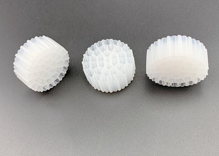 Medios flotantes de filtro de MBBR de HDPE blanco de la FDA PE37 25*10MM