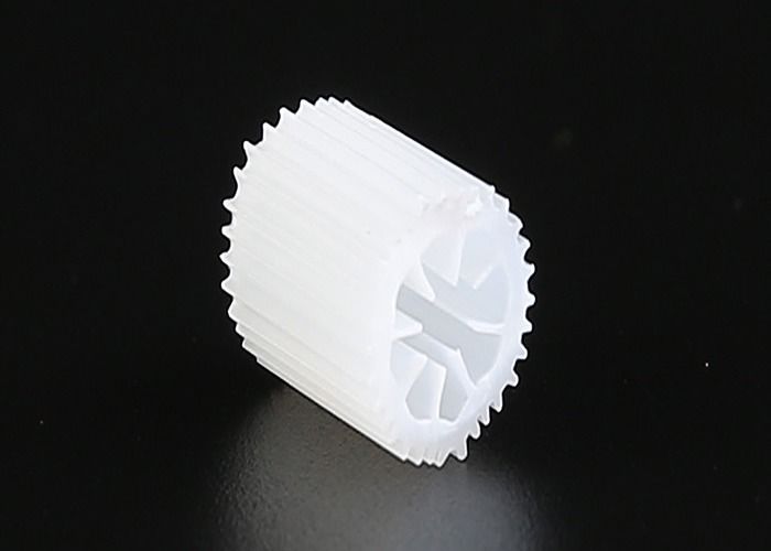 MBBR Bio Media con material virgen HIPS Tamaño 5 * 10mm Cualquier color de bolas biológicas Biocell pesado