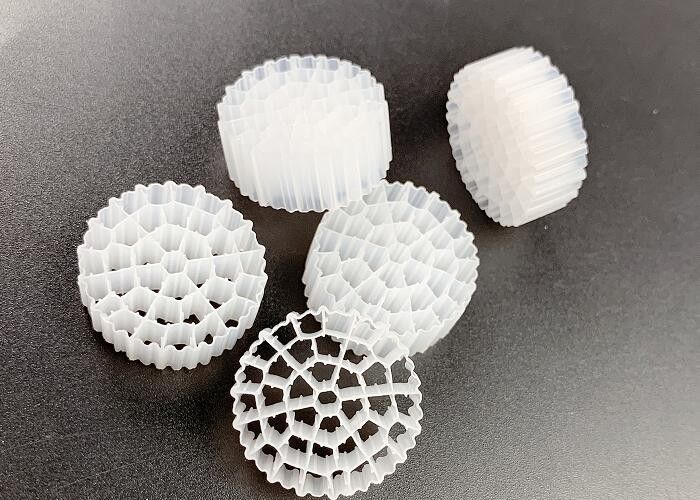 IFAS FDA Safty HDPE de color blanco MBBR Biocell Filter Media Tecnología A/O