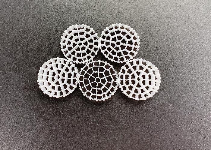 Medios de filtro flotantes virgen HDPE IFAS Tecnología MBBR Color blanco