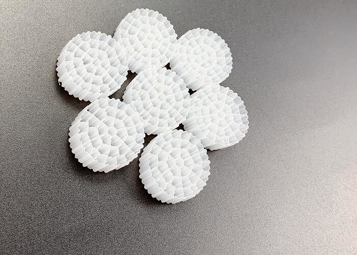 Equipo de aireación de medios biológicos de plástico IFAS MBBR K1 Medios de filtro Color blanco