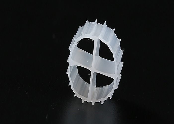 PE A prueba de golpes Acuarios MBBR Filtro Medios de color blanco portador de fda 11 * 7MM MBBR Portador de biopelícula