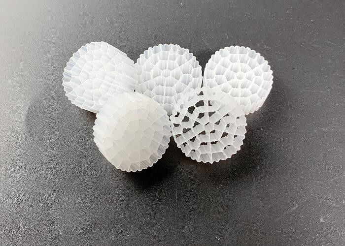 PE37 Color blanco cama móvil Biofilm Reactor A/O Tecnología COD BOD Mover